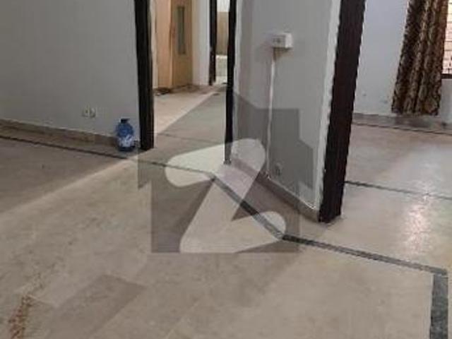 Flat Available for Rent E 11 Markaz, Islamabad E 11/3