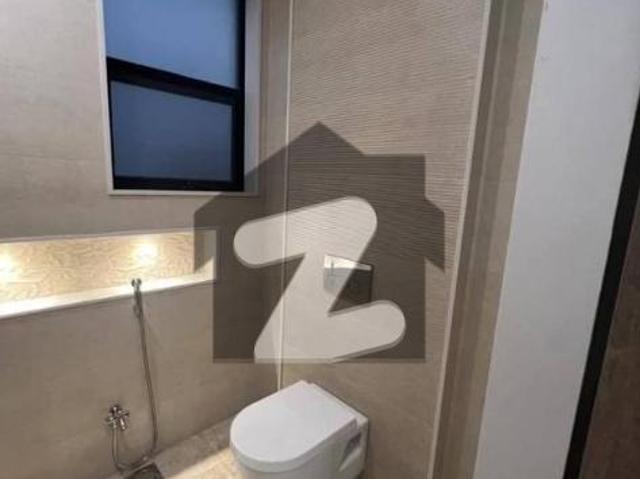 Flat available for rent in high rise shaheed millat road