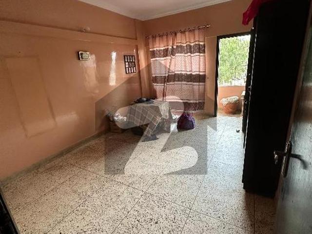Flat Available For Rent Opposte To Bait Ul Mukkarram Masjid Gulshan e Iqbal Block 13/B