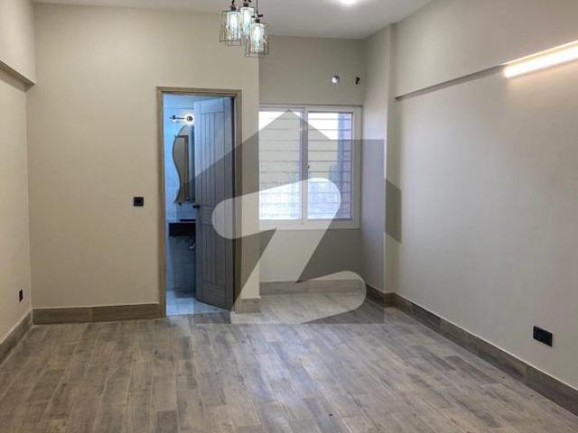 Flat available on rent shaheed millat road