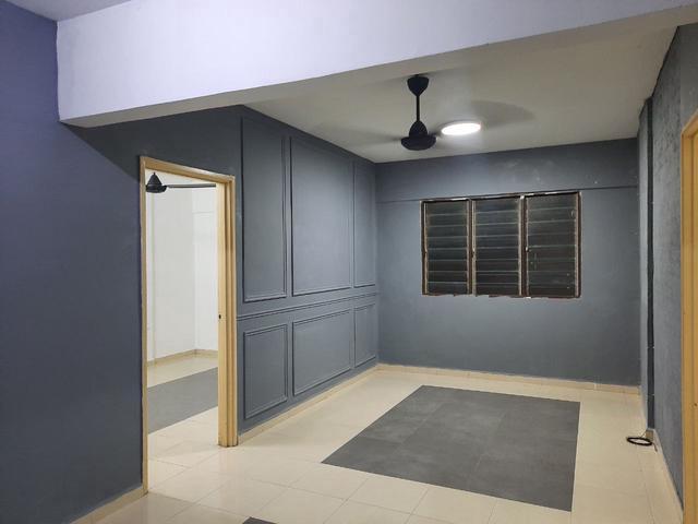 Flat Aman Putra Apartment Kepong KL Corner unit