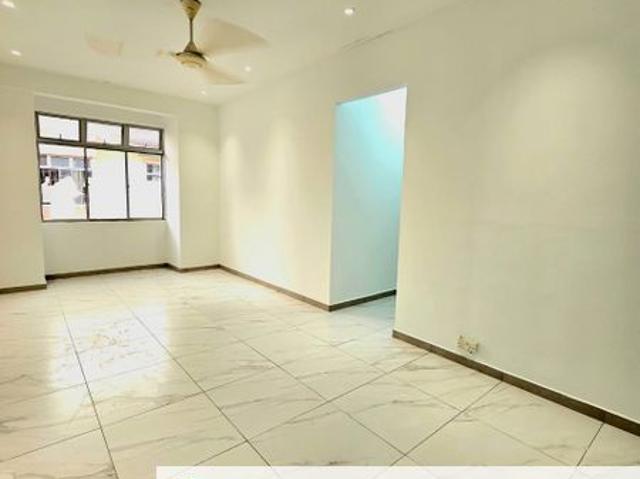 Flat Bukit Indah
