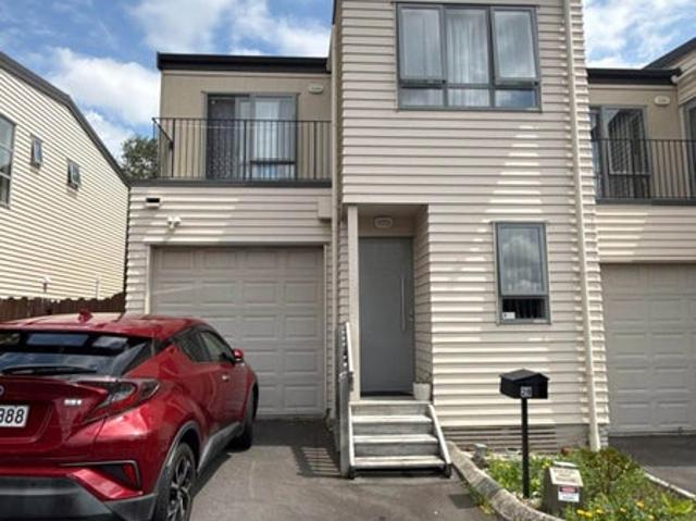 flat bush, 3 bedrooms