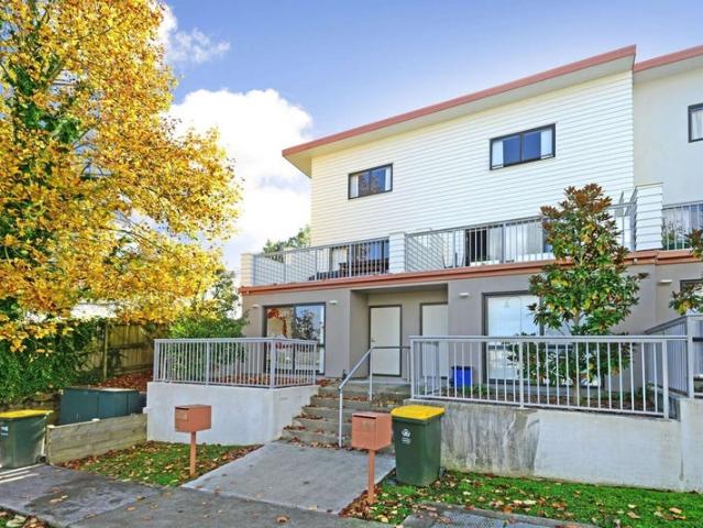 flat bush, 3 bedrooms