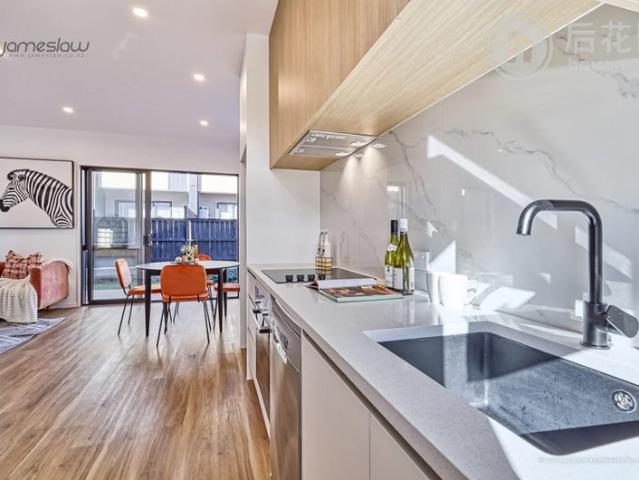 flat bush, 3 bedrooms
