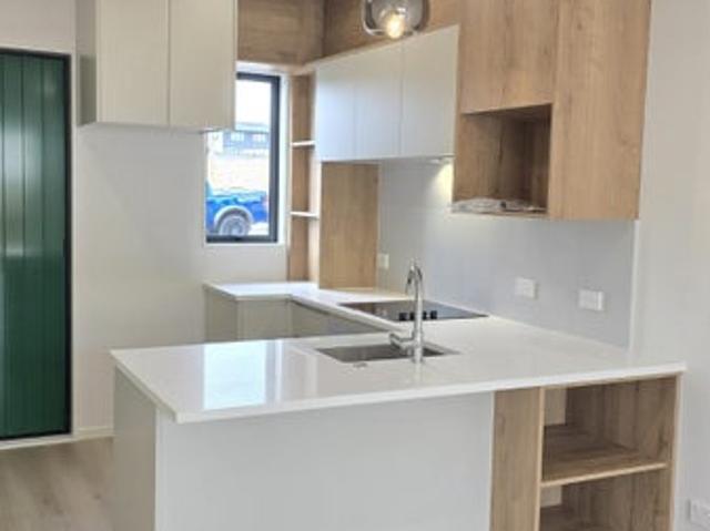 flat bush, 3 bedrooms