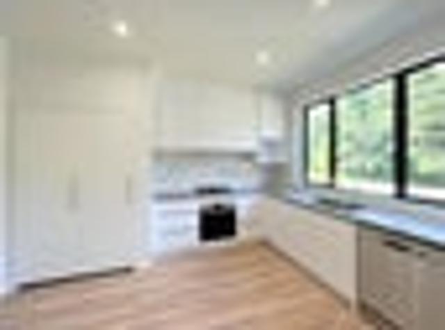 Flat Bush, 3 bedrooms, $710 pw