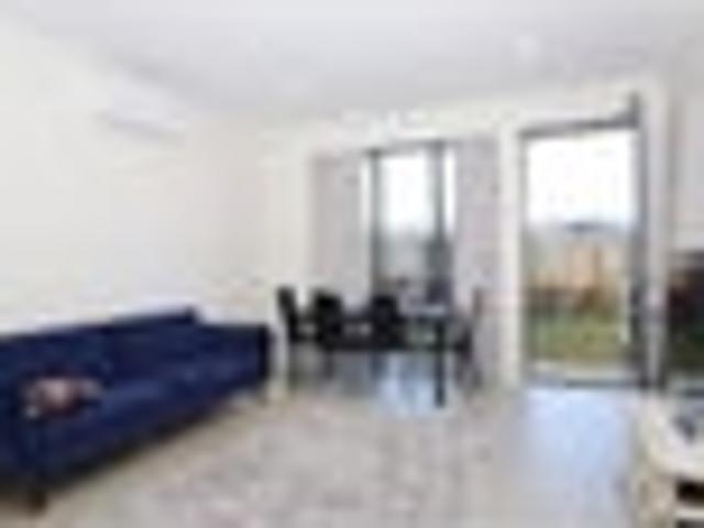 Flat Bush, 3 bedrooms, $730 pw
