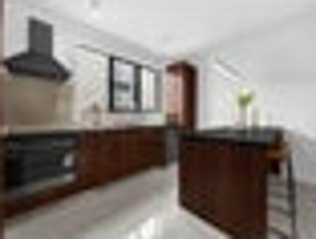 Flat Bush, 3 bedrooms, $750 pw