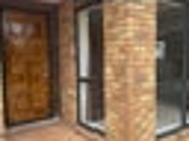 Flat Bush, 3 bedrooms, $750 pw