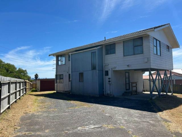 flat bush, 3 bedrooms