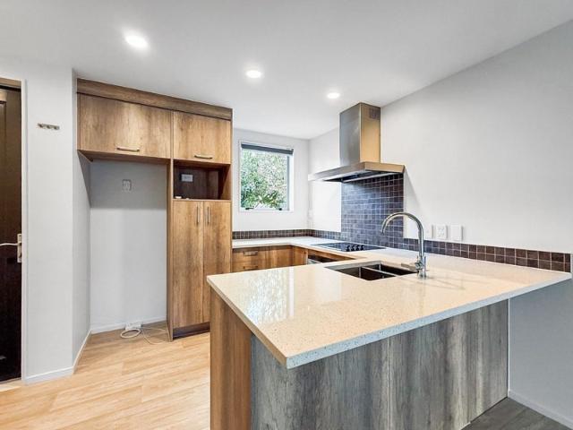 flat bush, 3 bedrooms