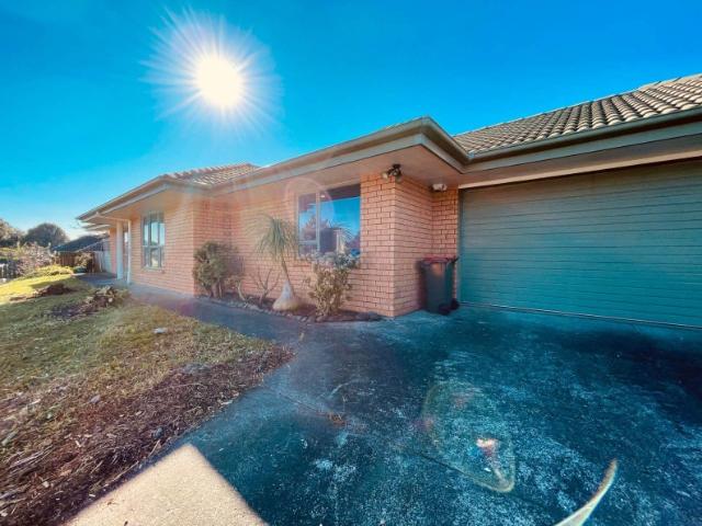 flat bush, 3 bedrooms