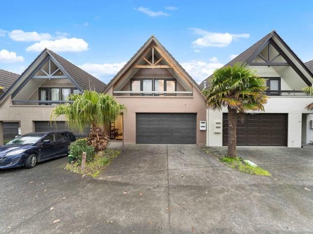flat bush, 3 bedrooms
