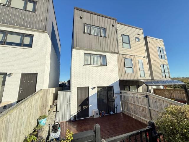 flat bush, 3 bedrooms