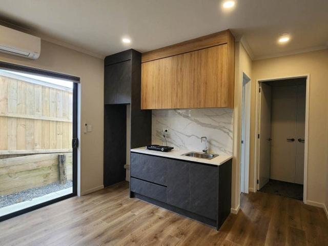 Flat Bush, 2 bedrooms