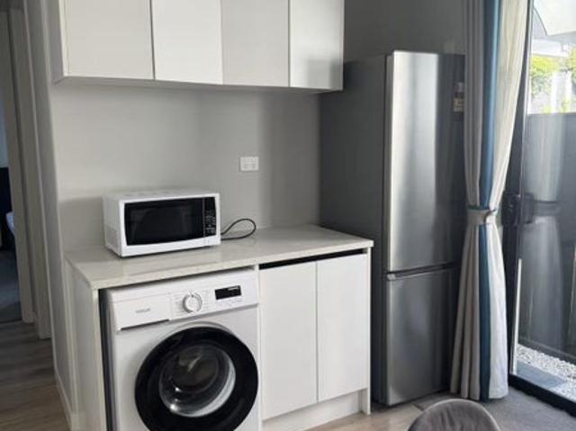 flat bush, 2 bedrooms
