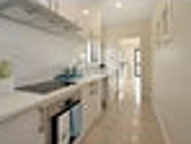 Flat Bush, 2 bedrooms, $575 pw