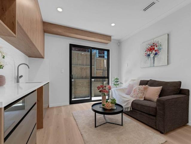 flat bush, 2 bedrooms