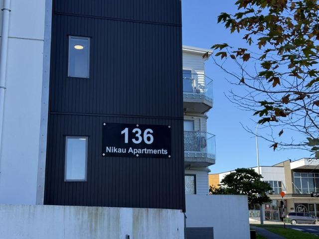 flat bush, 2 bedrooms