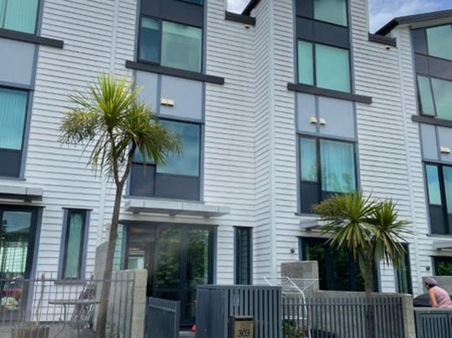 flat bush, 4 bedrooms
