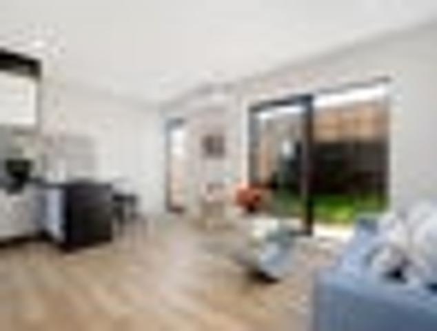 Flat Bush, 4 bedrooms, $695 pw