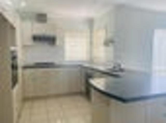 Flat Bush, 4 bedrooms, $750 pw