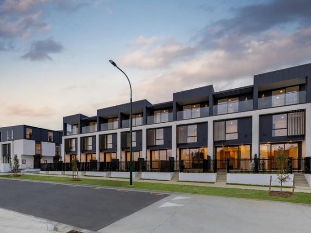 Flat Bush, 4 bedrooms