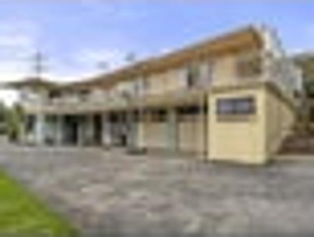 Flat Bush, 4 bedrooms, $785 pw