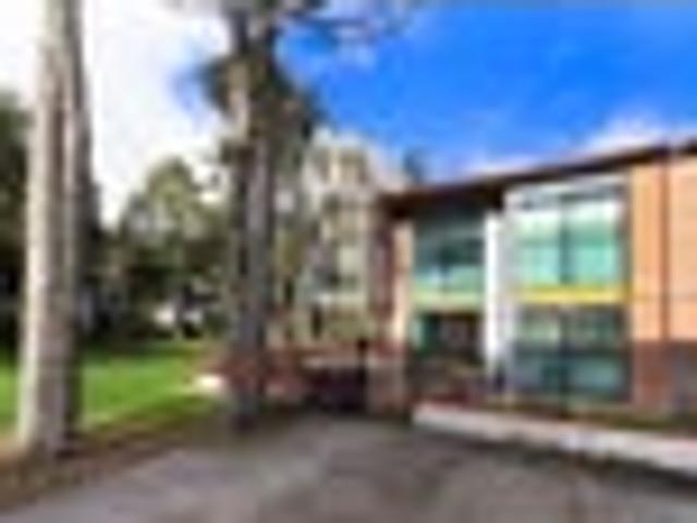 Flat Bush, 4 bedrooms, $795 pw