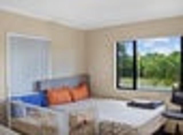 Flat Bush, 4 bedrooms, $850 pw