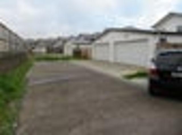 Flat Bush, 4 bedrooms, $820 pw