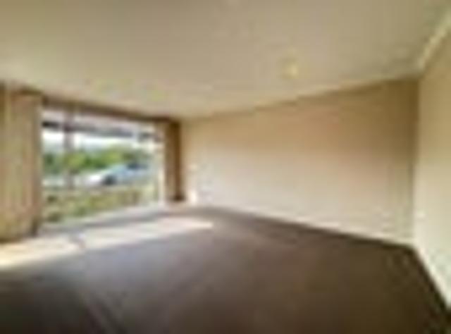 Flat Bush, 4 bedrooms, $850 pw