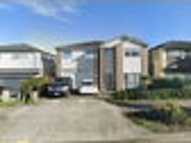 Flat Bush, 4 bedrooms, $925 pw