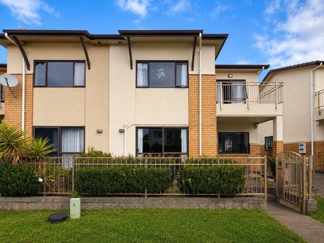 flat bush, 5 bedrooms