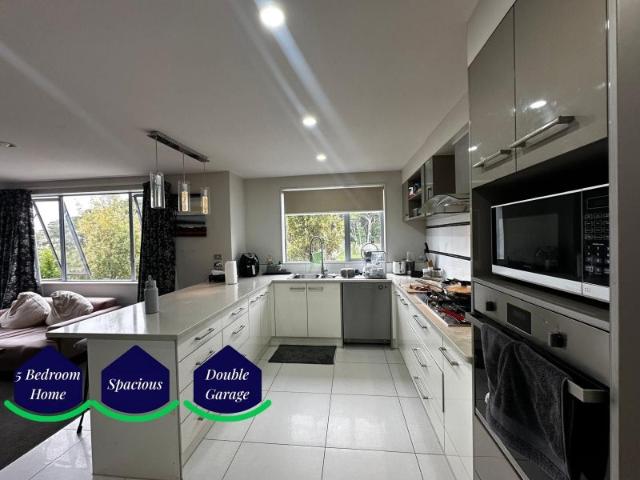 flat bush, 5 bedrooms