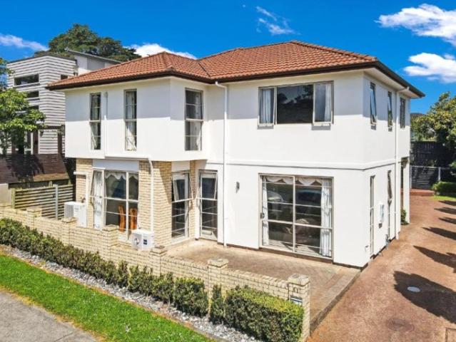 flat bush, 5 bedrooms