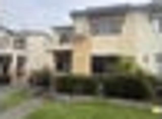 Flat Bush, 5 bedrooms, $830 pw