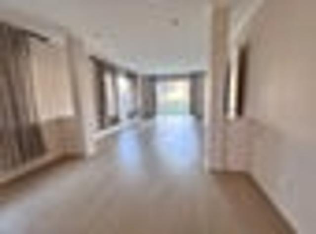 Flat Bush, 5 bedrooms, $895 pw