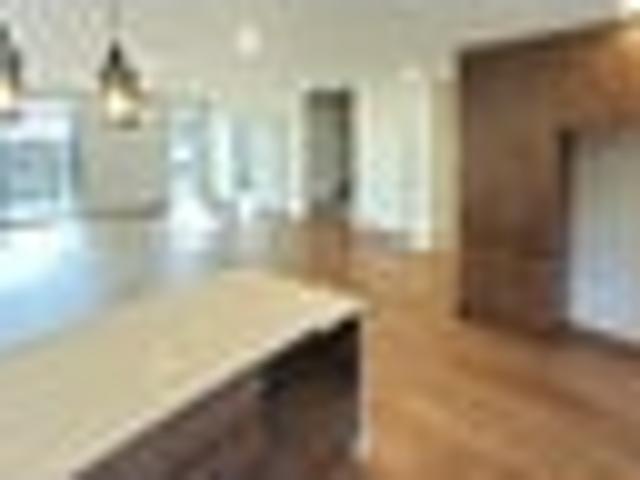 Flat Bush, 5 bedrooms, $890 pw