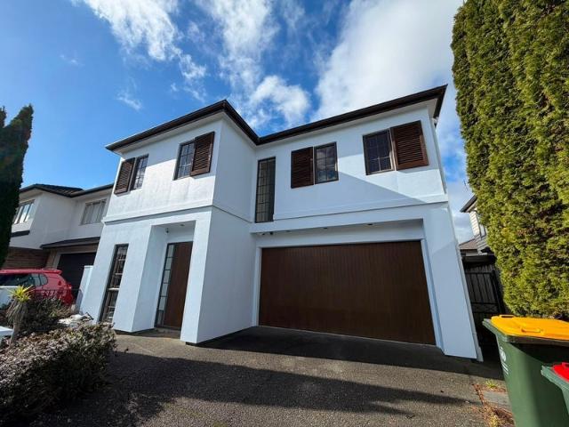 flat bush, 5 bedrooms