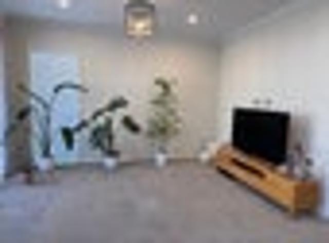 Flat Bush, 5 bedrooms, $1000 pw