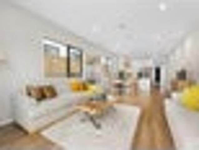 Flat Bush, 5 bedrooms, $1100 pw