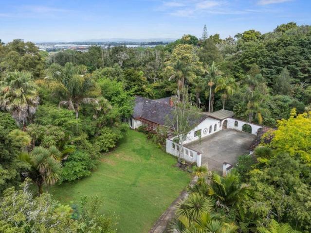 flat bush, 5 bedrooms