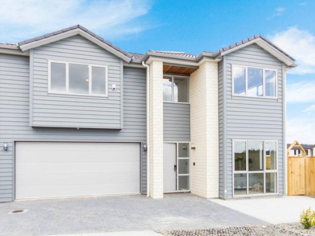 flat bush, 6+ bedrooms