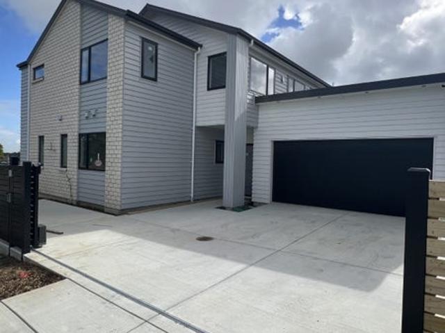 flat bush, 6+ bedrooms