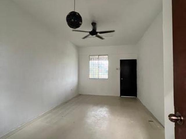 Flat Balau Low Level Untuk Di jual Full Loan Below Market