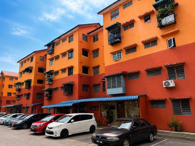 FLAT BANDAR BARU TELUK KUMBAR MEDIUM FLOOR FOR SALE Nr KUMBAR PERMAI