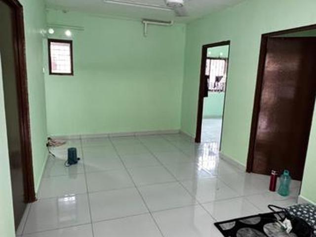 FLAT CEMPAKA 3ROOMS NonBumi Tampoi Paradigm Mall