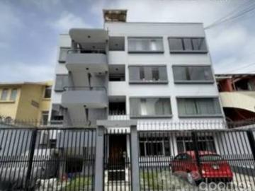 Flat con 3 dorm y cochera Jr. Lopez de Ayala – Urb. San Borja Sur